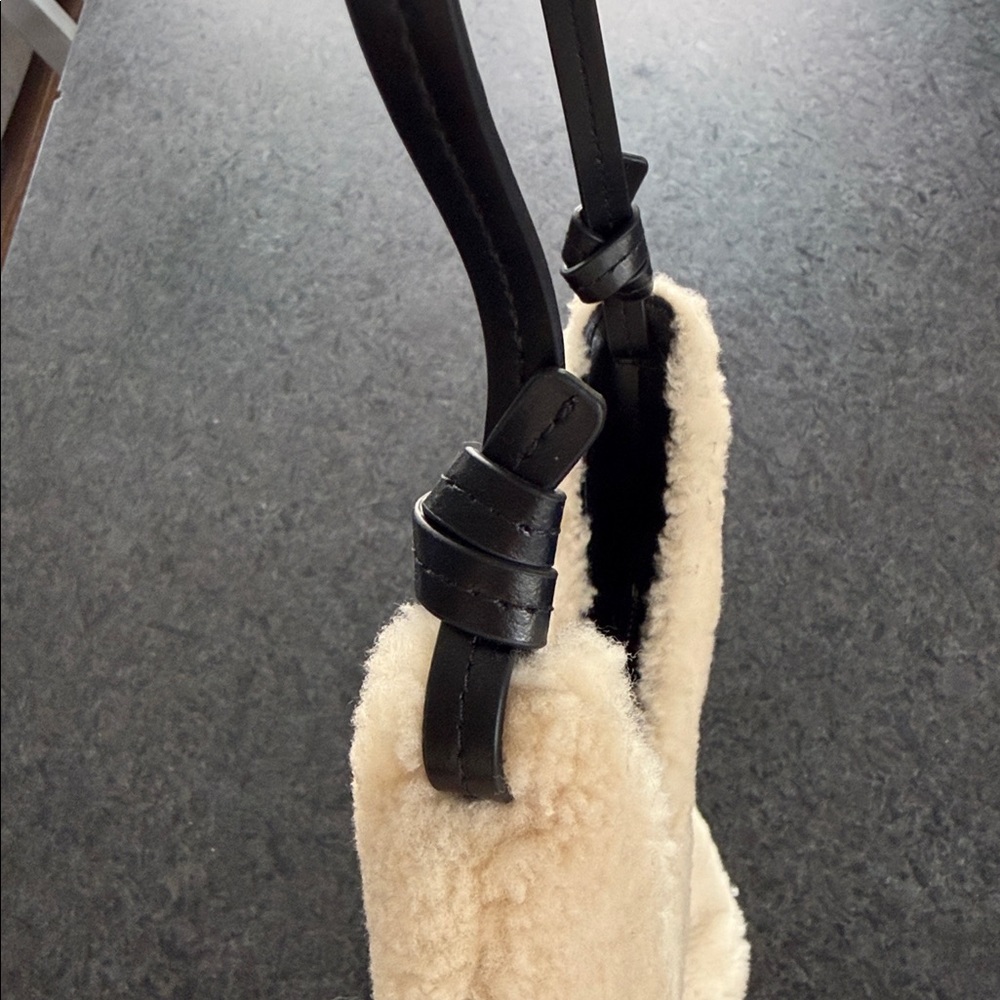 STAUD faux fur bag - Picture 6 of 7